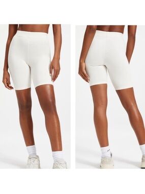 Good American ESSENTIAL BIKE SHORT White  Athleisure Athletic Shorts Size Small